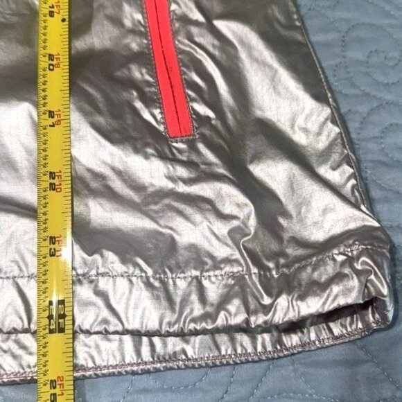 Fila Womens Metallic Silver Hooded Jacket With Pink Accents & Zipper Closure Siz - Picture 8 of 9